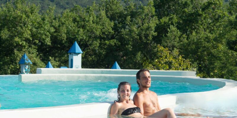 1800x1200-sole-piscina-pianoro 1800x1200-sole-piscina-pianoro