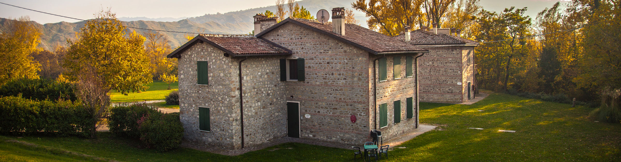 2400x628-camere