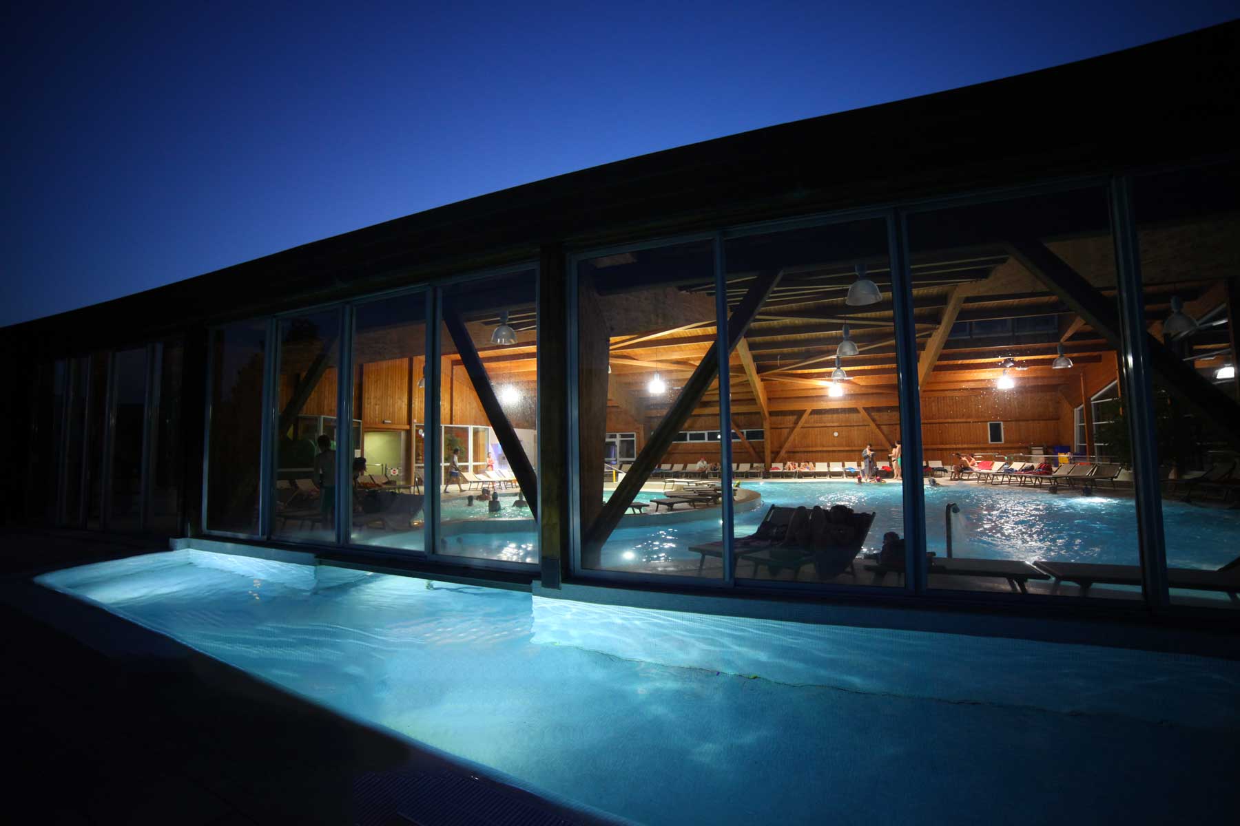 1800x1200-notte-azzurra-villaggio